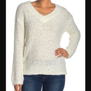 Susina Fluffy V-neck Boucle Knit Sweater.